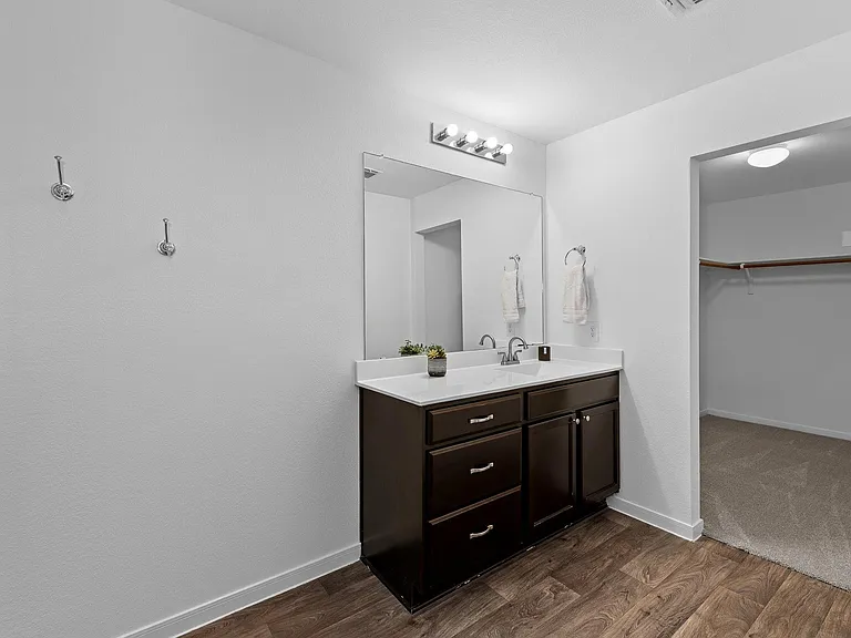19304 Great Falls Dr — Photo 30