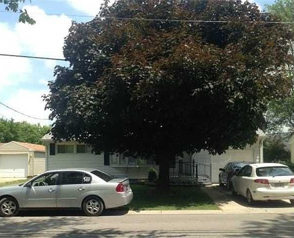 1st image of 589 Ames St