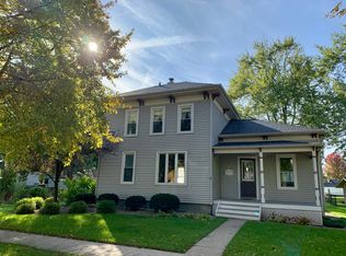 717 E Chicago St, Whitewater, WI 53190