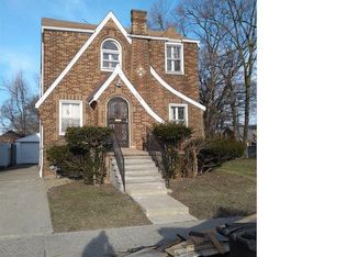 16131 Pinehurst St, Detroit, MI 48221