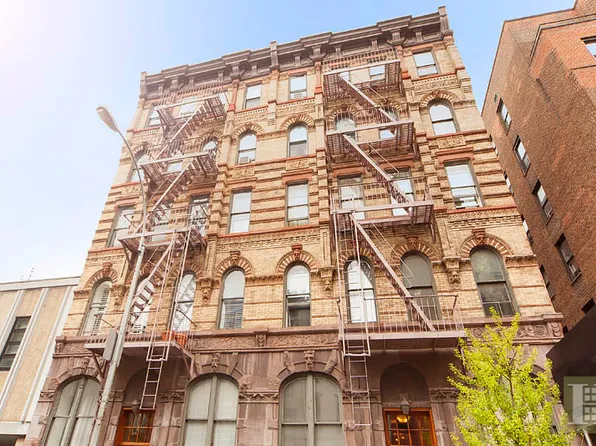 223 West 10th Street image 1 of 6