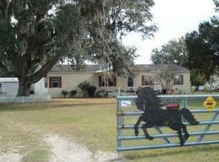 3106 Lanier Rd, Zephyrhills, FL 33541