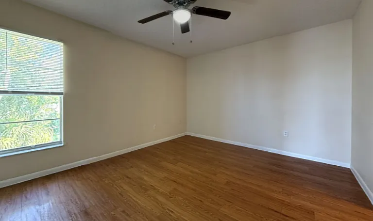 1915 Schlotter Cir #206 — Photo 16