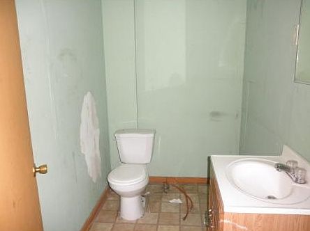 4th image of 1233 Forest Ave