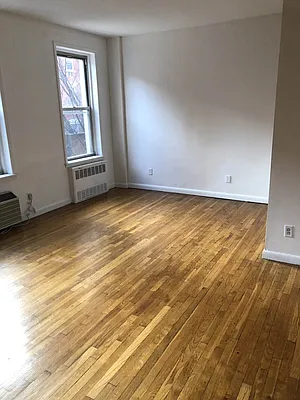 Rented by M.Woods & Associates | media 6