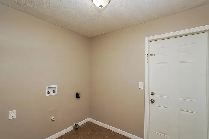 4140 Spring Way Cir — Photo 12