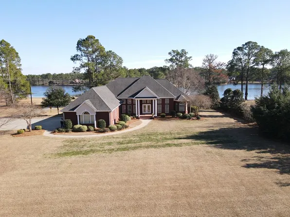 5712 Forest Lake Dr W, Tifton, GA 31794