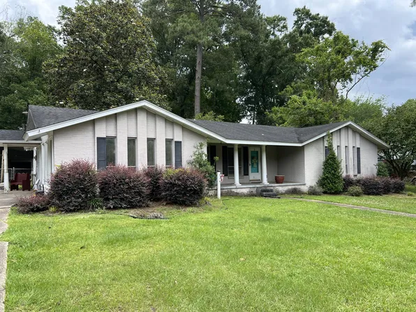 319 Garden Ln, Petal, MS 39465