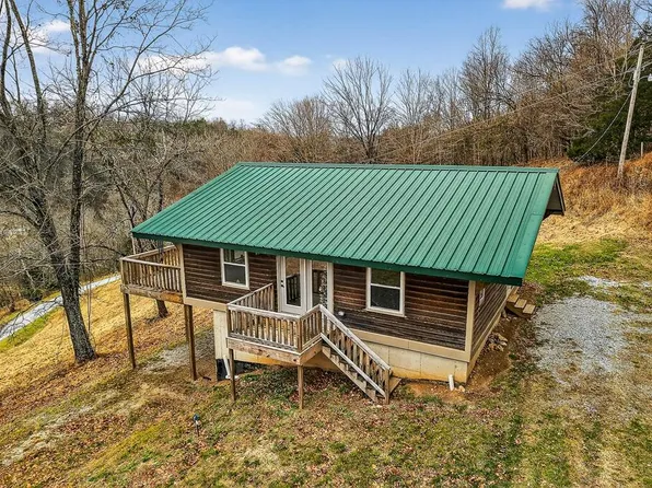 99 Judkins Ln, Hickman, TN 38567