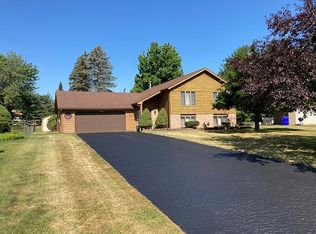 70 Forest Meadow Trl, Rochester, NY 14624