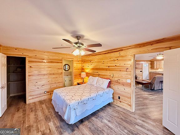 5th image of 130 Ivy Trl