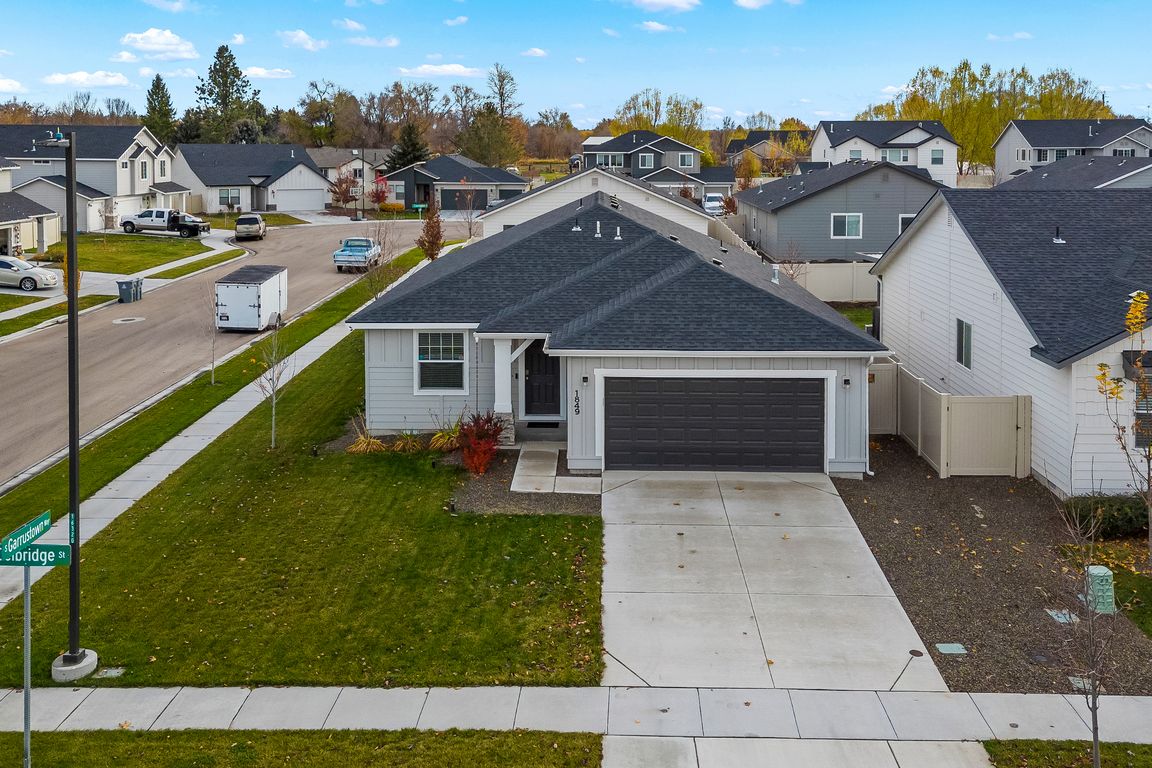 next background image