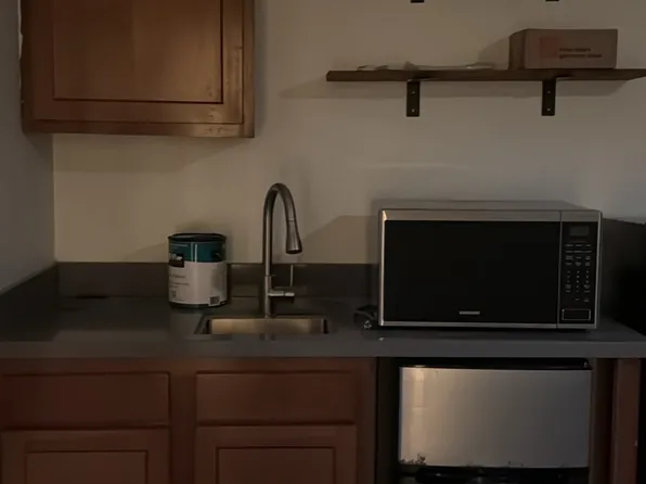 1565 Chestnut Ave, Carlsbad, CA 92008