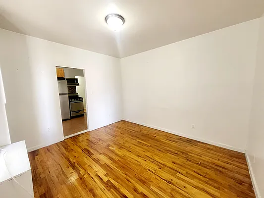 Rented by Douglas Elliman | media 15