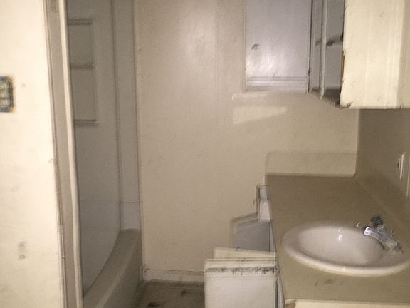 4th image of 1026 Whitaker Dr