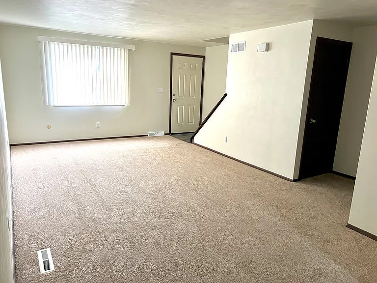 60 Soltis Dr — Photo 8