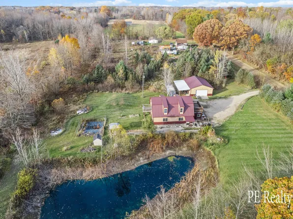 7440 37th St, Gobles, MI 49055