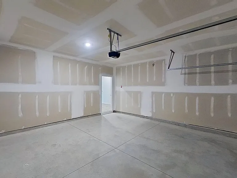 1095 Hanson Dr — Photo 14