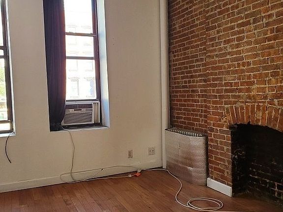 4th image of 803 9th Ave APT 2N