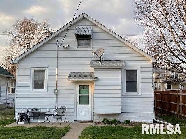 2nd image of 316 16th Ave