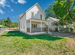 211 N 9th St, Yakima, WA 98901