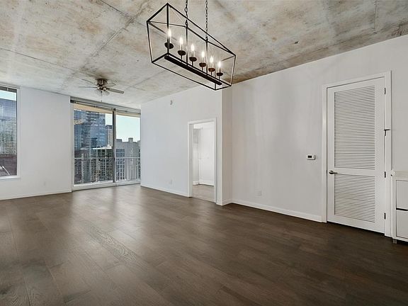 3rd image of 360 Nueces St APT 1809