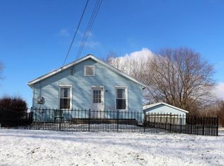 1490 S Royston Rd, Eaton Rapids, MI 48827