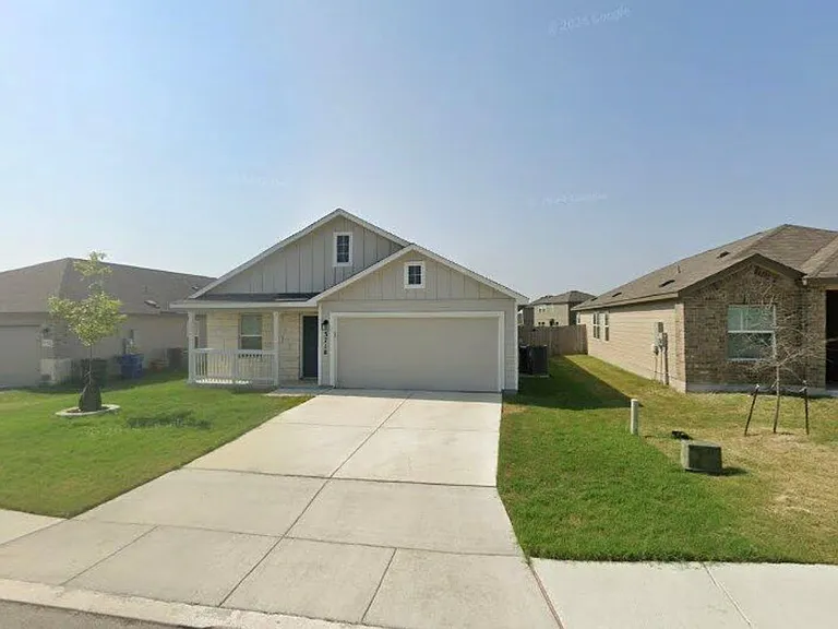 3718 Newton Bay — Photo 1
