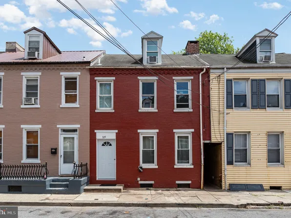 529 Woodward St, Lancaster, PA 17602