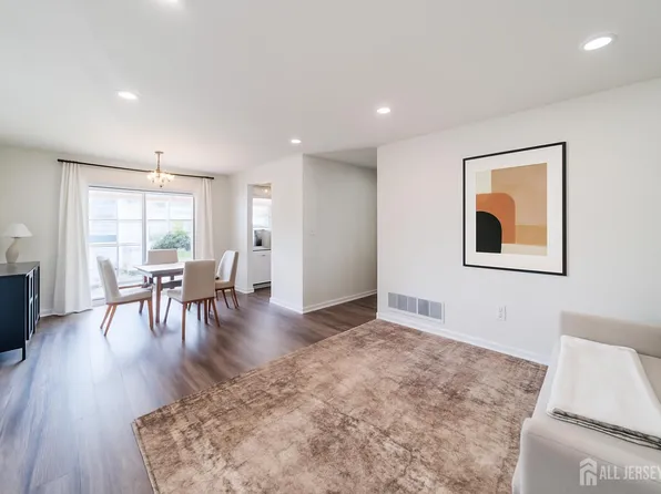 111 Beverly Hill Ter #A, Woodbridge, NJ 07095