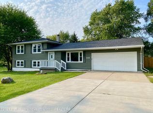 3268 W Clark Rd, Lansing, MI 48906
