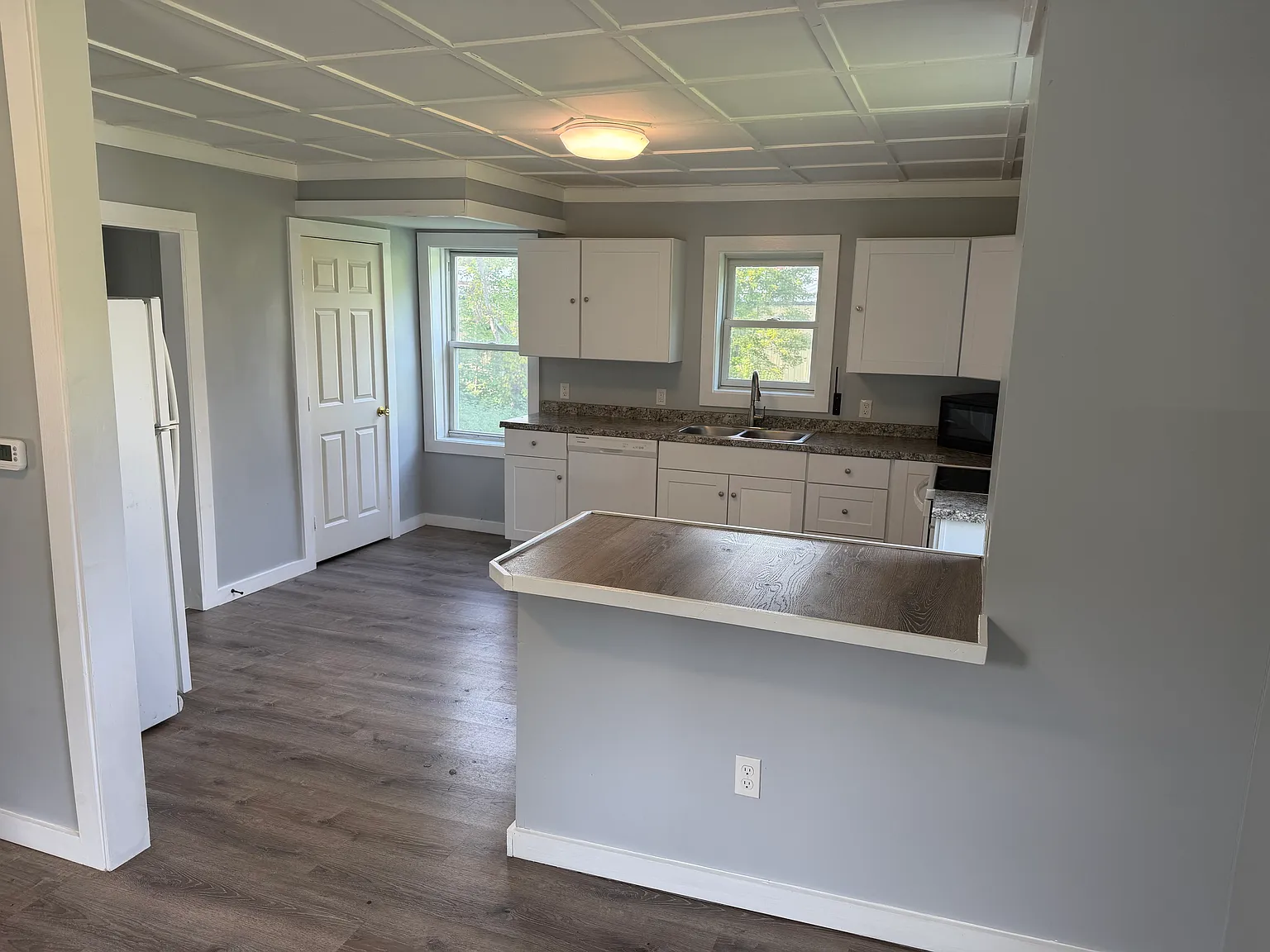 2 bed, 880 sqft, $1,425 — Photo 3
