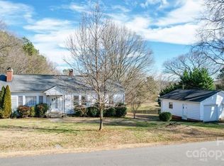 1605 Azalea Ave, Kannapolis, NC 28081