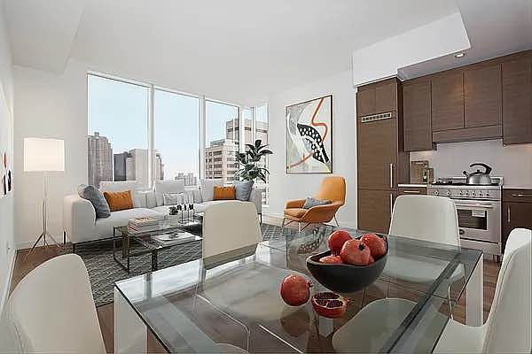 1st image of 325 Lexington Ave APT 28