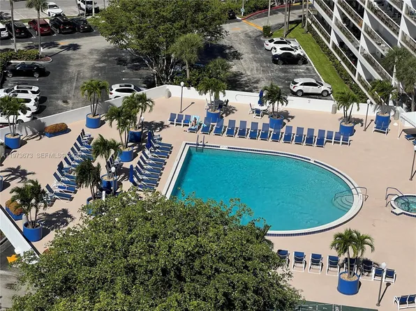 3731 N Country Club Dr APT 1424, Aventura, FL 33180