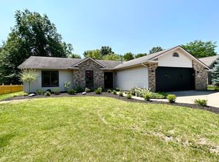 2127 Broken Oak Rd, Fort Wayne, IN 46818