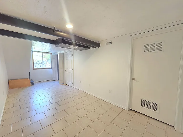 5621 N Hemlock St — Photo 19