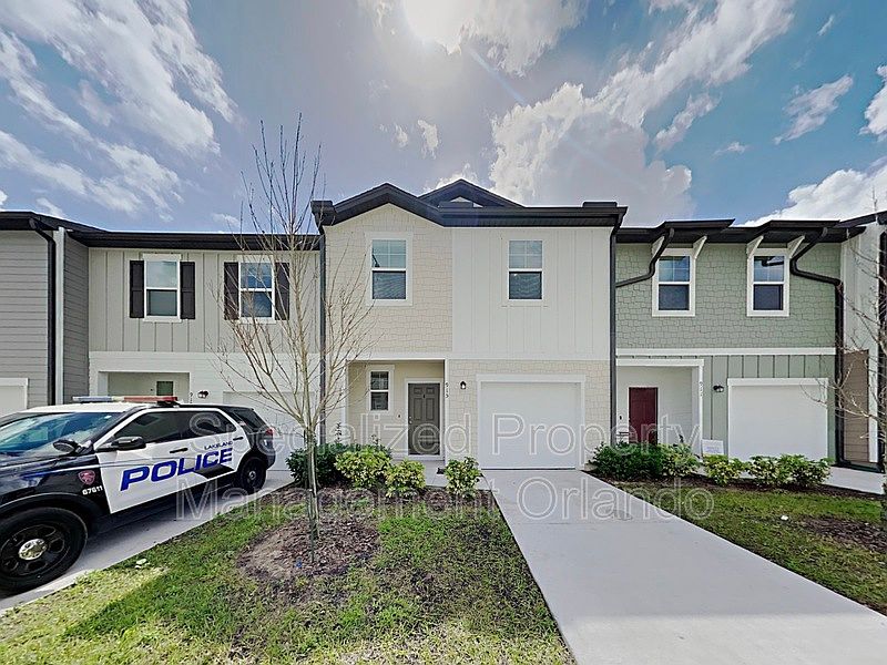 1st image of 915 Grandin St
