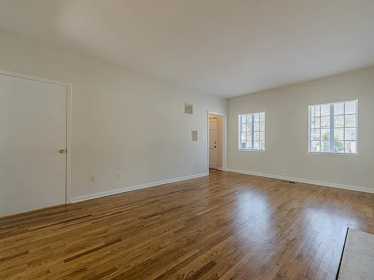 12-web-or-mls-N Decatur Rd-6_03072025