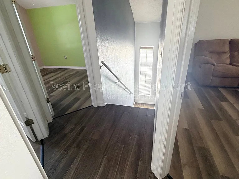 218 Ronaldale Ave — Photo 21