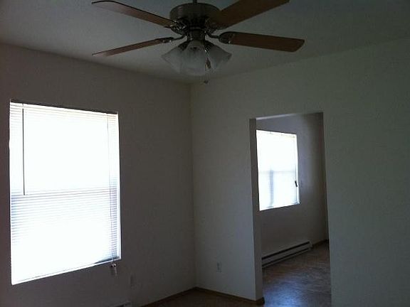 2nd image of 1018 E Garland Ave