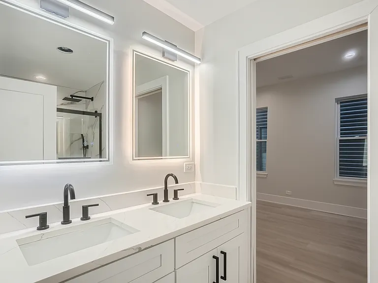 1830 W Cuyler Ave #2 — Photo 29