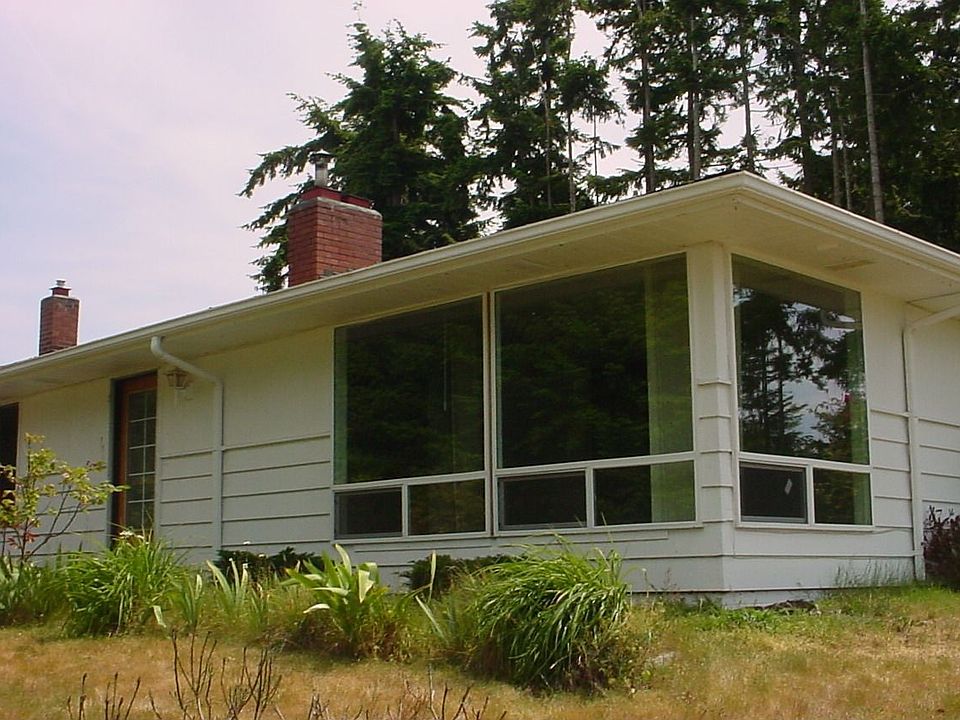 Old photo, new exterior paint is two tone