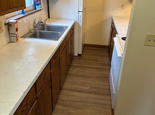 1708 Oak Hill Rd #D, Wooster, OH 44691