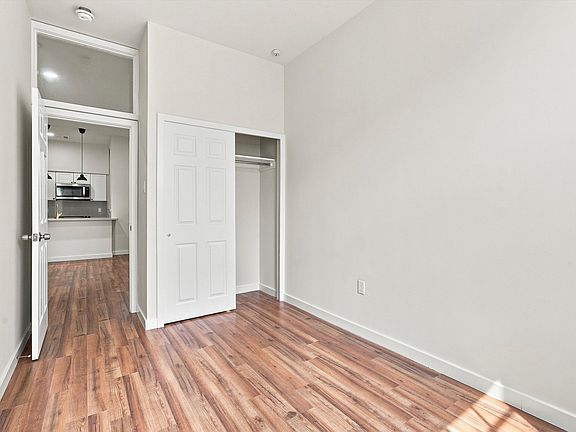 5th image of 1525 Green St #2FF