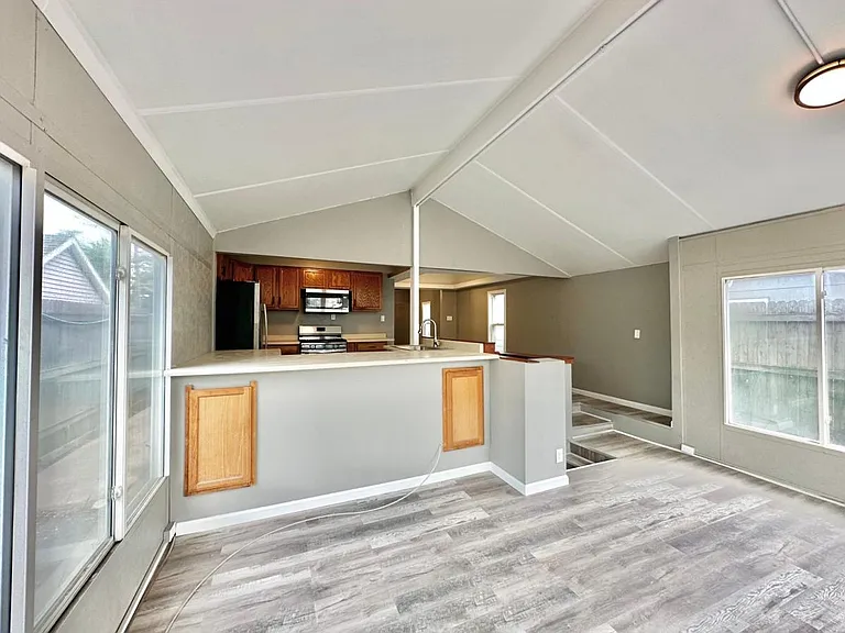 1217 Filmore St — Photo 6