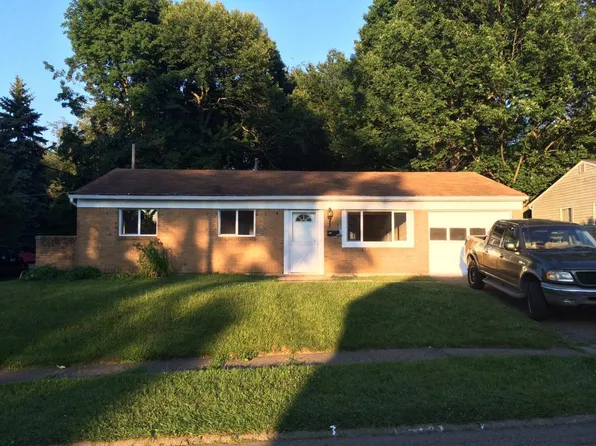 2570 Cathy Dr NE, Canton, OH 44705