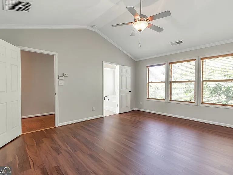 214 Farm Manor Ct — Photo 26