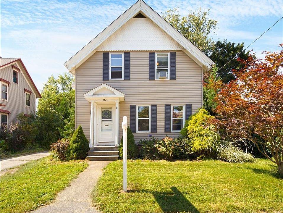 114 Grove St, Lincoln, RI 02865 Zillow