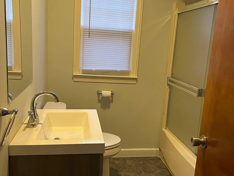 1137 Hovey St SW — Photo 11